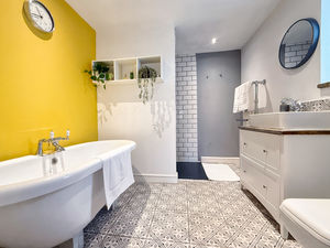 Photo 13- click for photo gallery